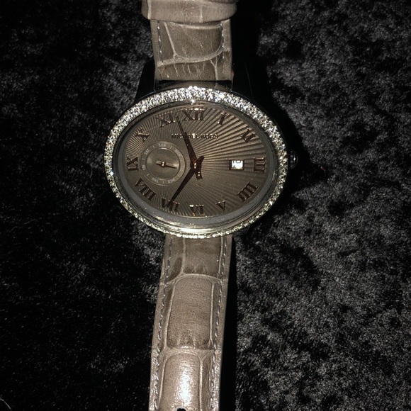 Michael Kors Rose Gold Oval Watch - Picture 2 of 6